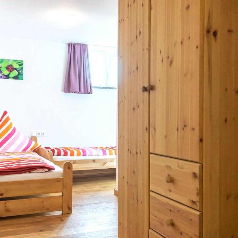 Alpen-Hostel - Apartment Talstation mit Motorradvermietung - Apartment mit 2 Schlafzimmern - 7