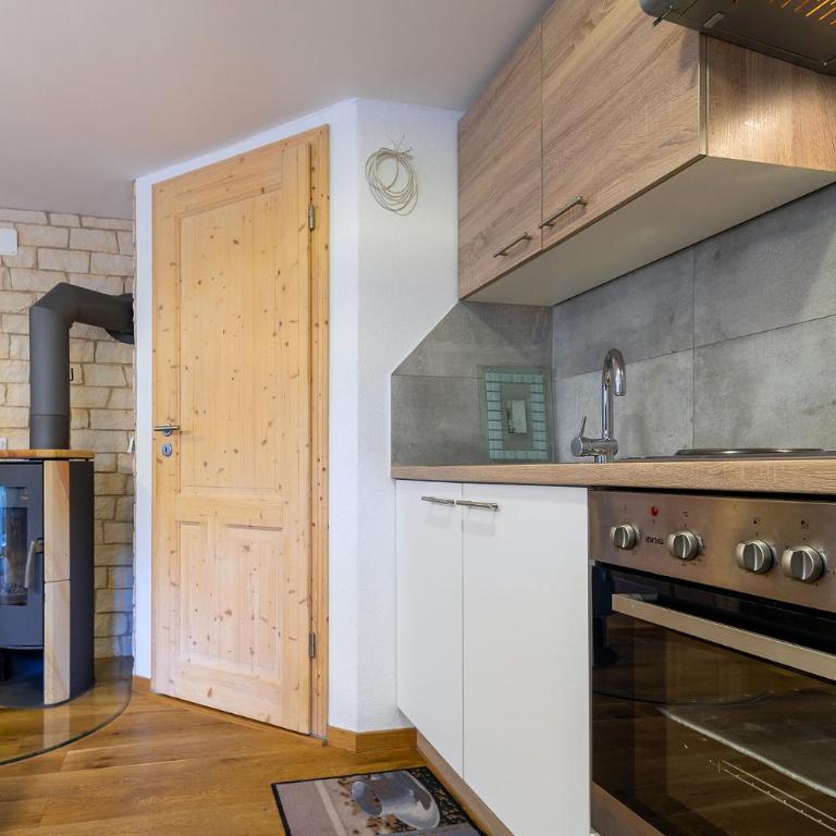 Alpen-Hostel - Apartment Talstation mit Motorradvermietung - Apartment mit 2 Schlafzimmern - 18