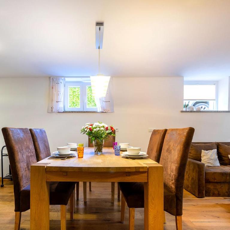 Alpen-Hostel - Apartment Talstation mit Motorradvermietung - Apartment mit 2 Schlafzimmern - 32