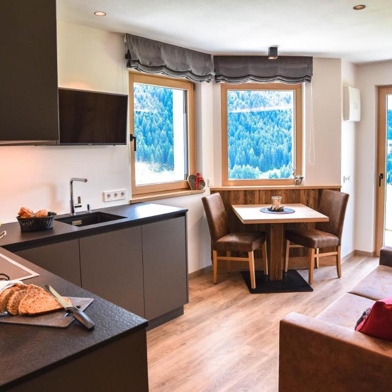 Aurela Mountain Chalets - Apartment - Erdgeschoss - 4