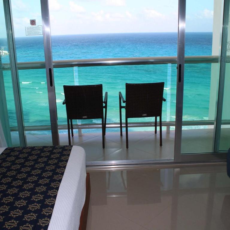 Ocean Dream Cancun by GuruHotel - Penthouse Suite with Ocean View - 3