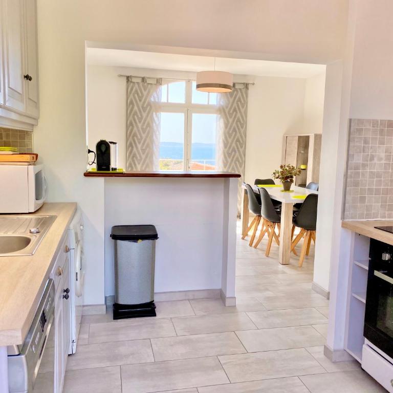Appartement avec splendide vue mer, à 200 m de la plage, Golfe de Saint-Tropez - Appartement - Vue sur Mer - 6