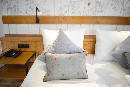 Hotel Vierjahreszeiten - Doppelzimmer mit Balkon - 3
