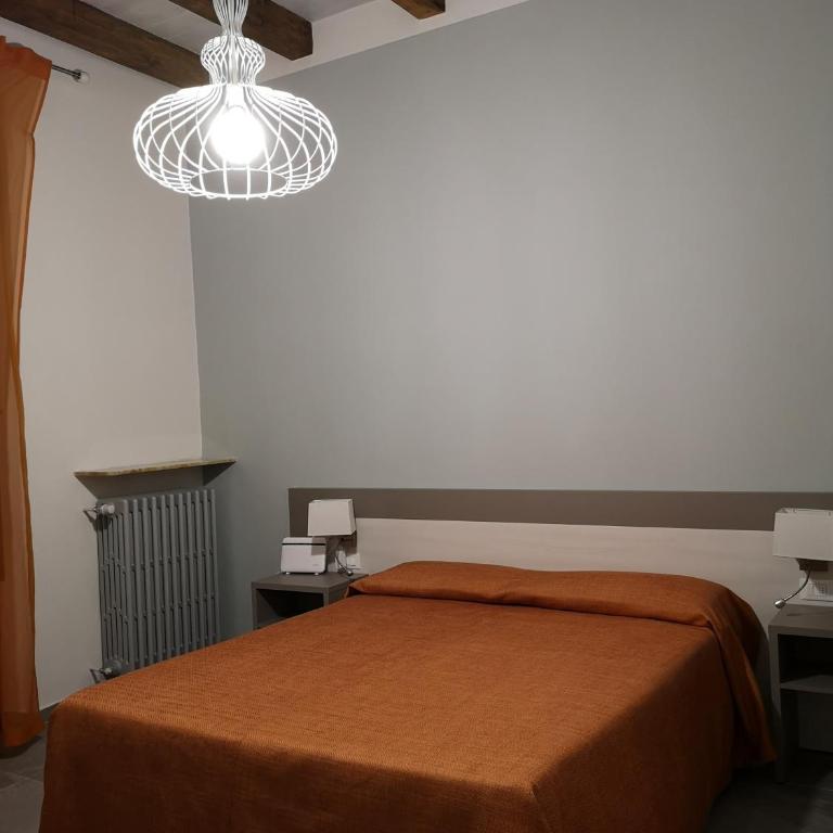 Affittacamere Ramazzini - Camera King con Balcone - 7