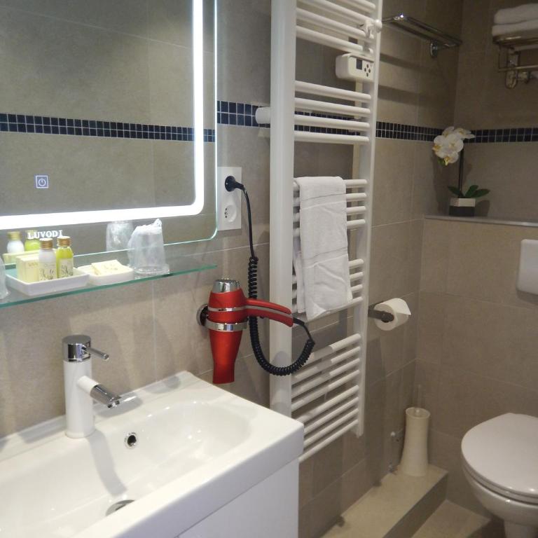 Hotel Miramar- Cap d'Antibes - La Garoupe plage - Chambre Double Classique - 12