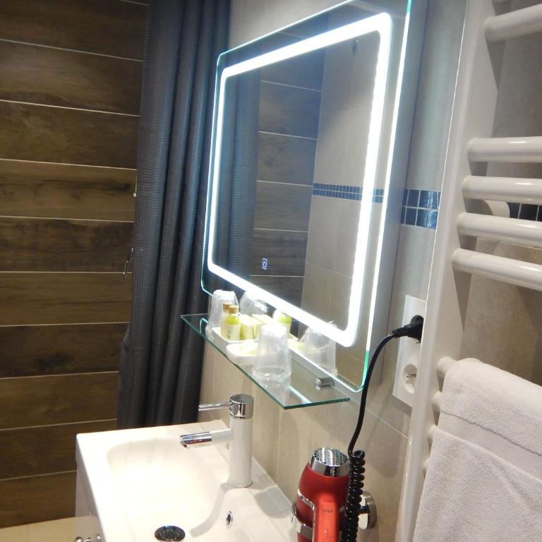 Hotel Miramar- Cap d'Antibes - La Garoupe plage - Chambre Double Classique - 11
