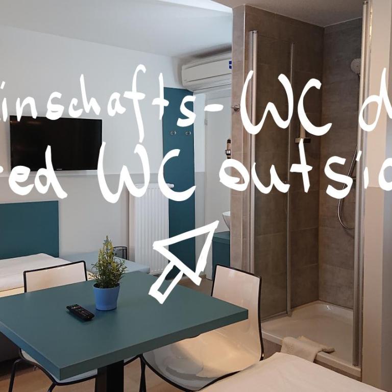 Pension Elisabeth - Rooms & Apartments - Dreibettzimmer mit Gemeinschaftsbad - 5