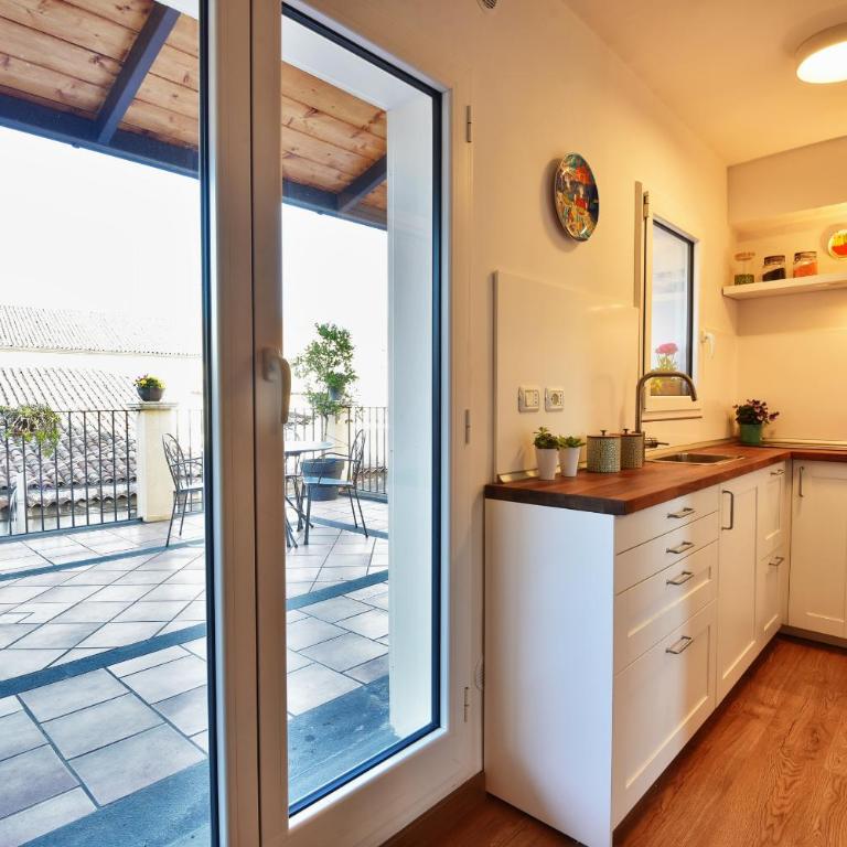 Badia Apartment - Two-Bedroom Apartment with Terrace - 16