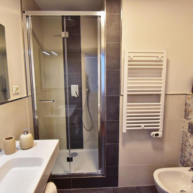 Badia Apartment - Two-Bedroom Apartment with Terrace - 26