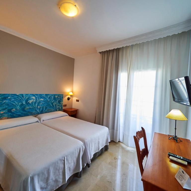 Hotel Bajamar Centro - Habitación Doble - 1 o 2 camas - 12