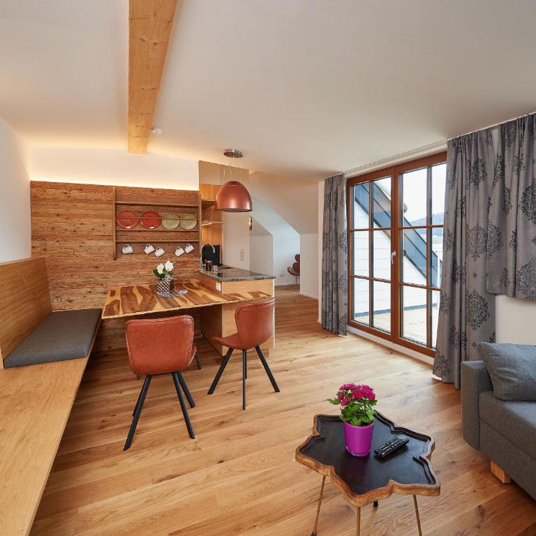 Brunnwirt ESSEN & WOHNEN - Apartment mit 2 Schlafzimmern und Terrasse - 11