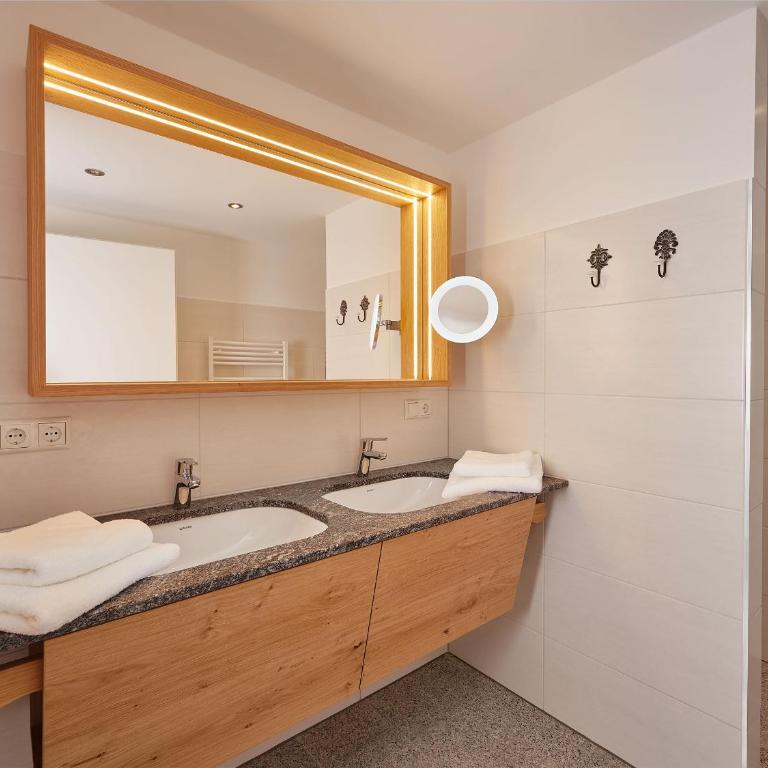 Brunnwirt ESSEN & WOHNEN - Apartment mit 2 Schlafzimmern, Terrasse und Balkon - 7