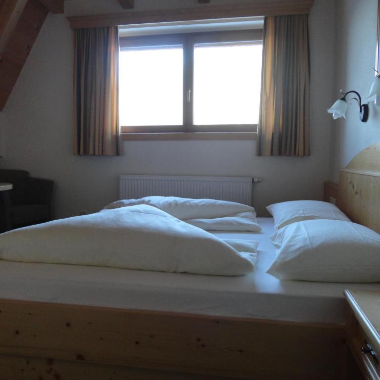 Hotel-Garni Klocker - Doppelzimmer mit Dusche - 5