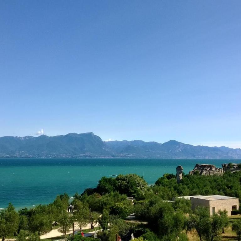 Hotel Ideal - Camera Superior Matrimoniale/Doppia con Letti Singoli con Balcone con Vista Lago - 2
