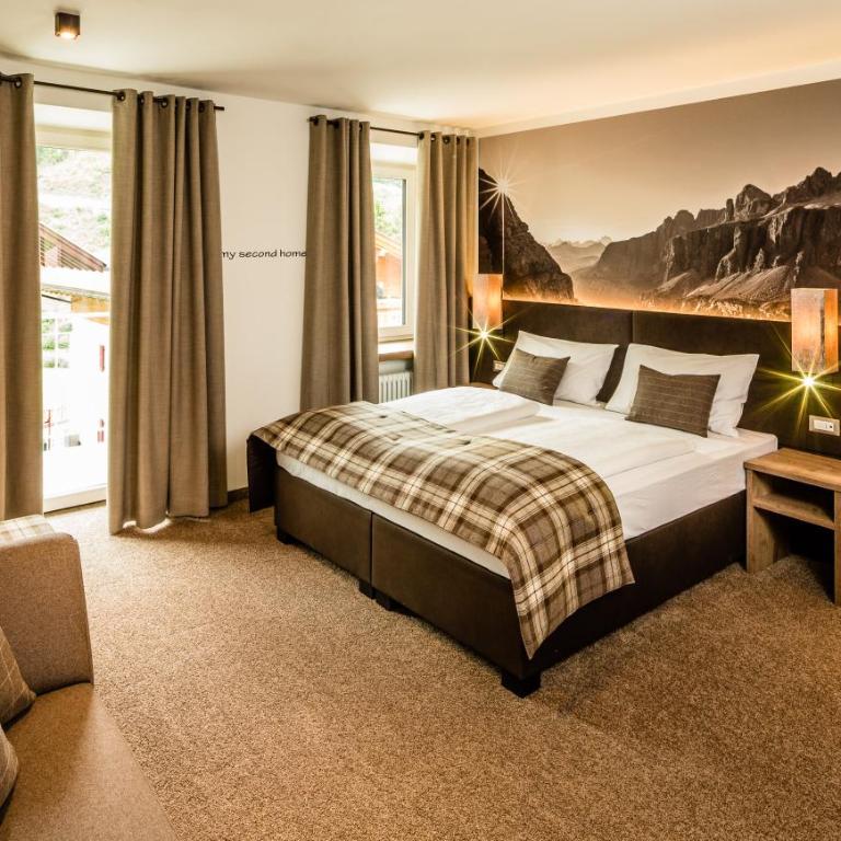 Hotel Touring Dolomites - Camera Tripla Superior - 1