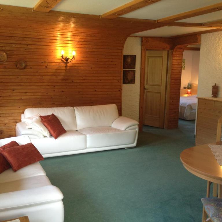 Appartements Jochum - Apartment mit 2 Schlafzimmern und Terrasse oder Balkon - 2
