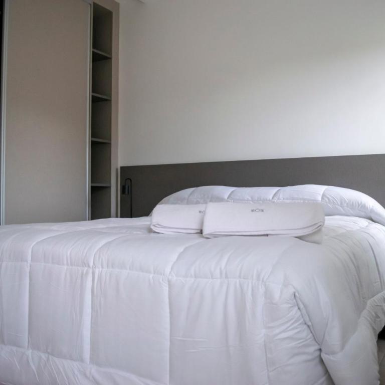 SIETE LUNAS DE San Lorenzo - Habitación Doble Deluxe con balcón - 1 o 2 camas - 5