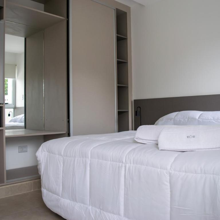 SIETE LUNAS DE San Lorenzo - Habitación Doble Deluxe con balcón - 1 o 2 camas - 3