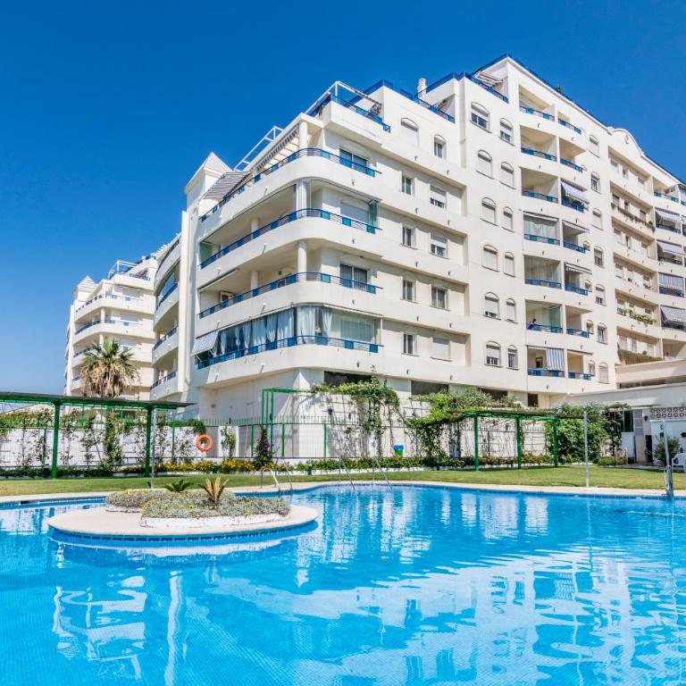 Banana Beach - Apartamento de 3 dormitorios con vistas laterales al mar - 2