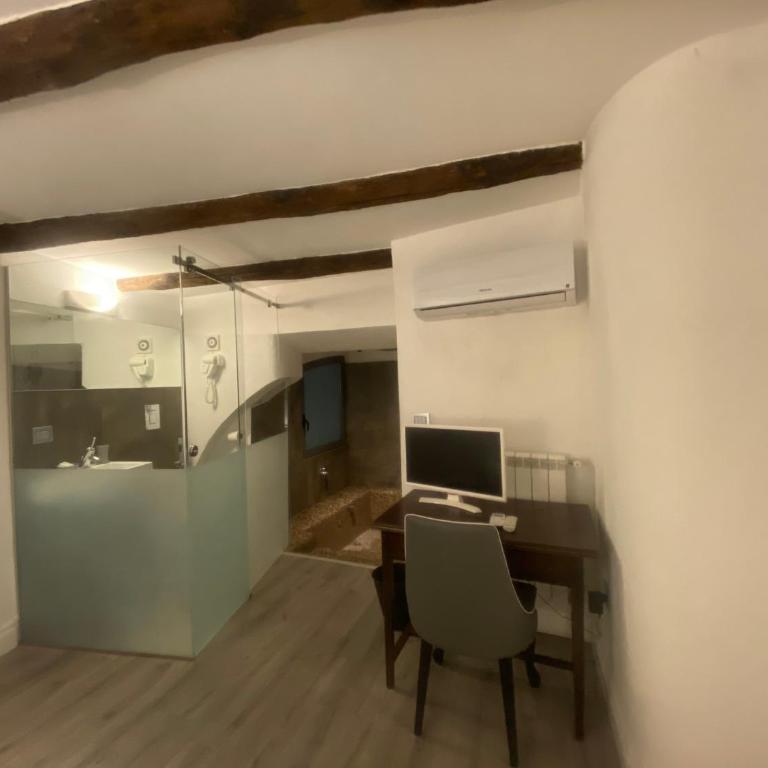 WELLNESS HM wellness home By Dimorra - Three-Bedroom Apartment - 13