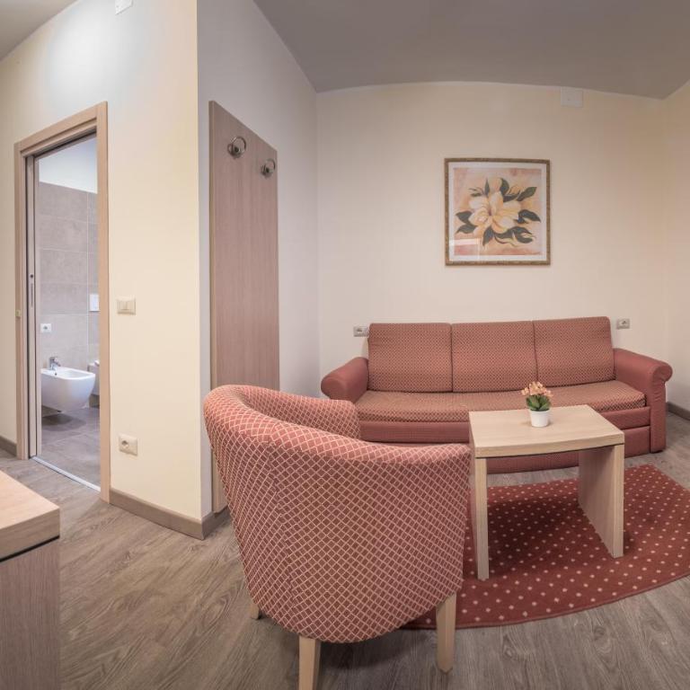 Hotel Capo Reamol - Junior Suite con Terrazza e Vista Lago - 5