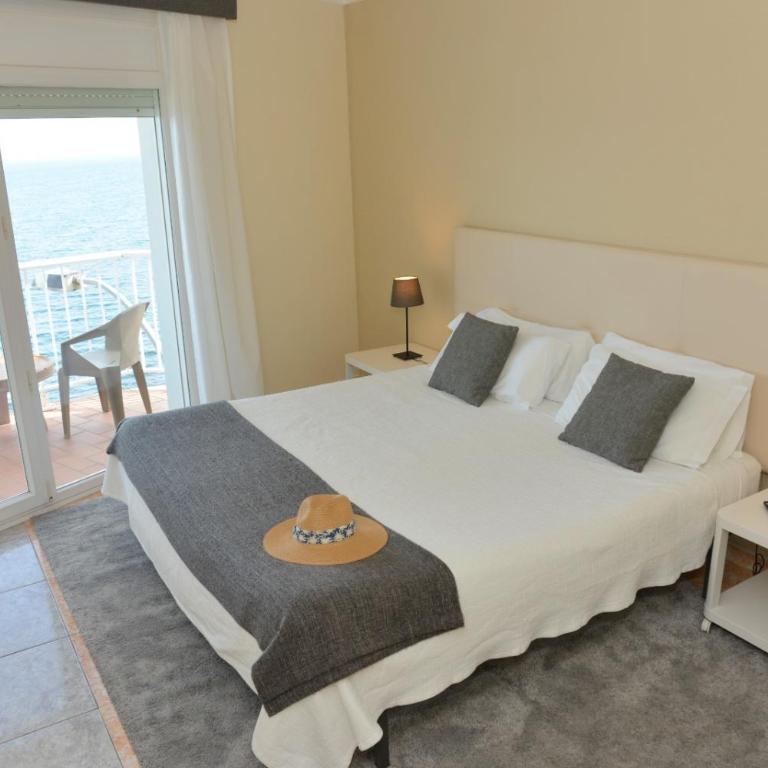 Rallye Hotel - Habitación con cama grande y vistas al mar - 4