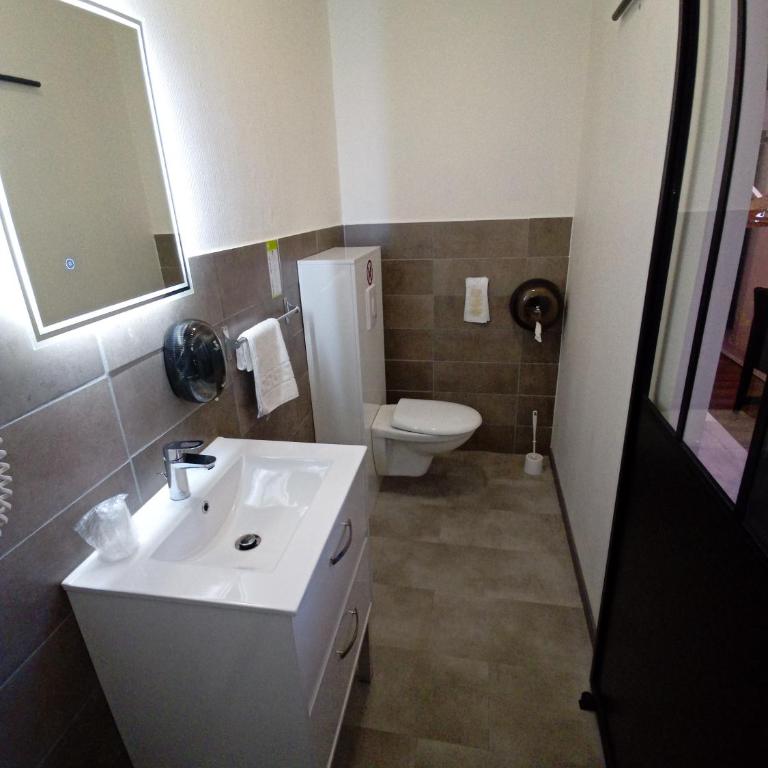 Hotel Astoria - Chambre Double Confort Climatisée - 4