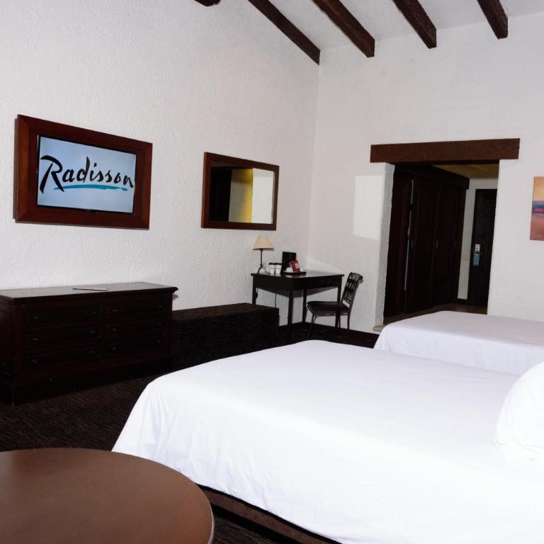 Radisson Hotel Tapatio Guadalajara Aeropuerto - Habitación con 2 camas grandes - No fumadores - 5