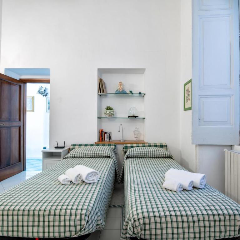 Amalfi Centre Flats - Apartment with Balcony - 11