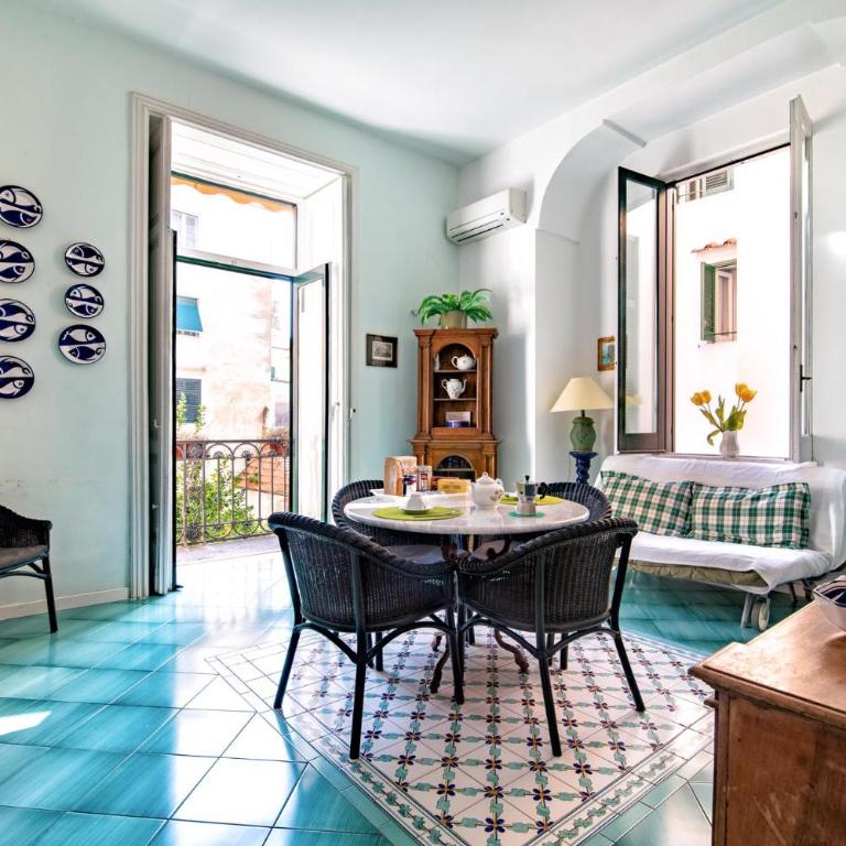 Amalfi Centre Flats - Apartment with Balcony - 32
