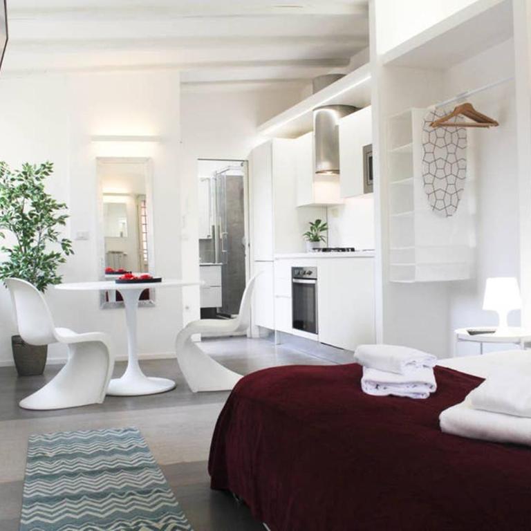 Bright Cozy Studio Trastevere - Monolocale con Balcone - 1