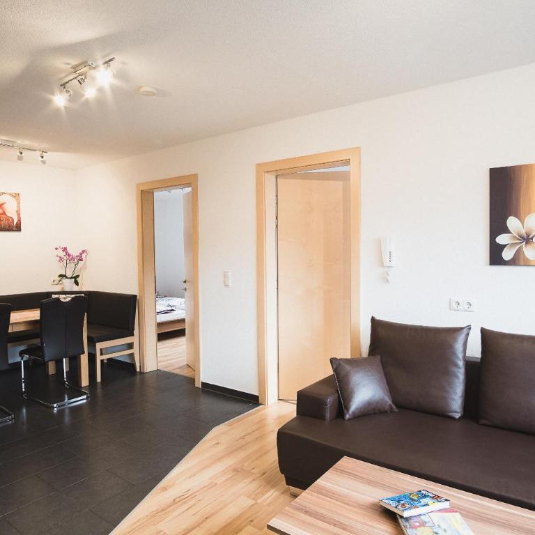 Apartment Sunshine - Apartment mit 2 Schlafzimmern und Terrasse - 3