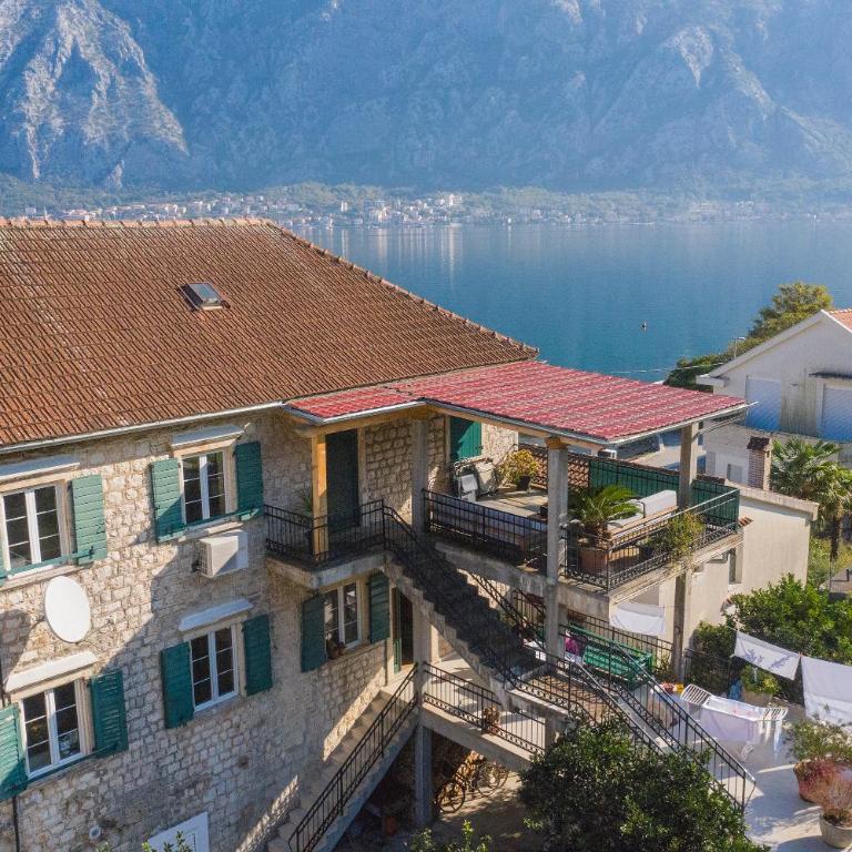 The Stone House, Prcanj 165 - Three-Bedroom Apartment with Sea View - 43