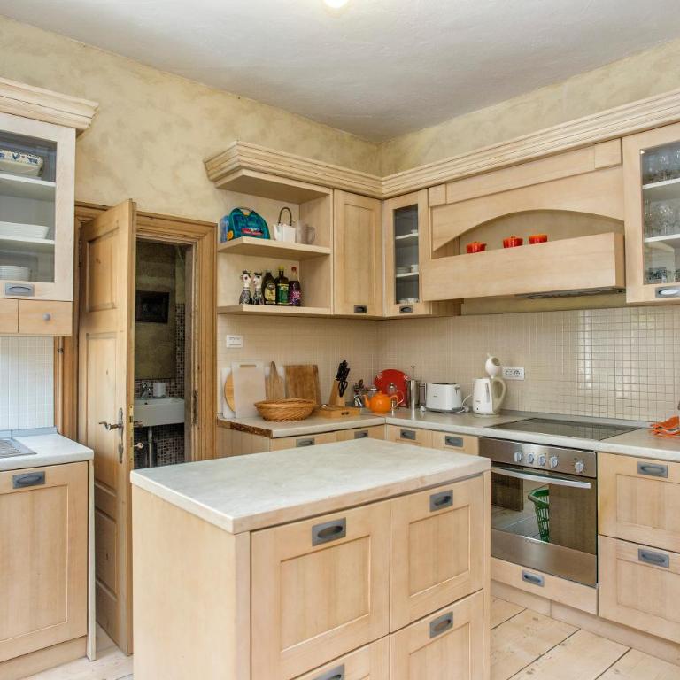 The Stone House, Prcanj 165 - Three-Bedroom Apartment with Sea View - 37
