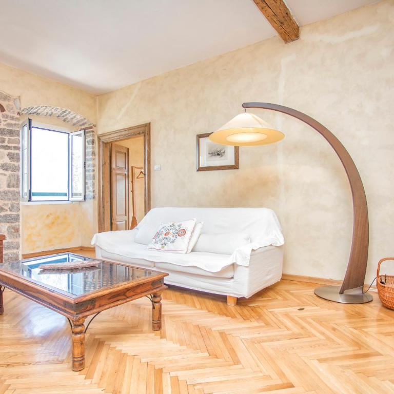 The Stone House, Prcanj 165 - Three-Bedroom Apartment with Sea View - 29