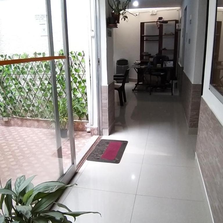 hotel medellin calasanz - Habitación Cuádruple con baño privado - 2