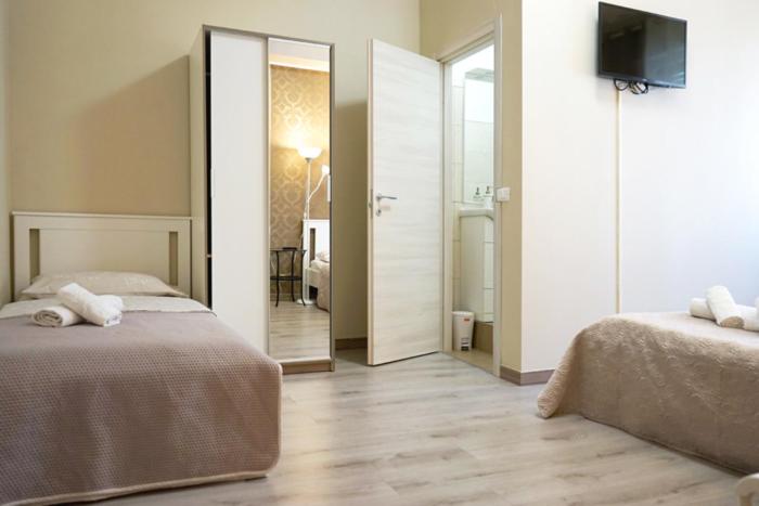 Affittacamere Romina - Triple Room with Private Bathroom - 8