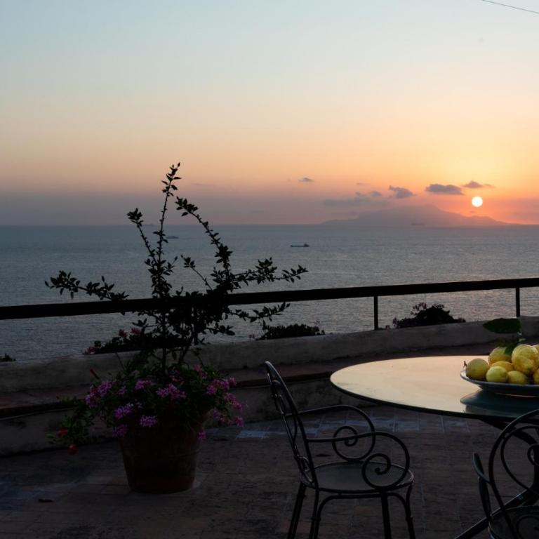 VILLA PISANI PISCINA GIARDINO TERRAZZI PANORAMICI SU CAPRI - Villa - 12