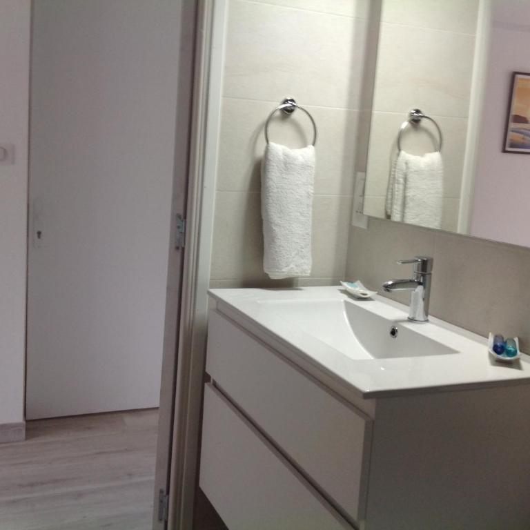 Chambre double avec salle de bain privative - Chambre Double avec Salle de Bains Privative - 5