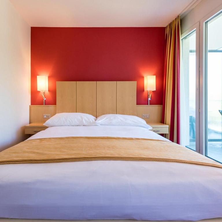 Grand Hotel et Centre Thermal d'Yverdon-les-Bains - Standard Doppel-/Zweibettzimmer mit Balkon - 4