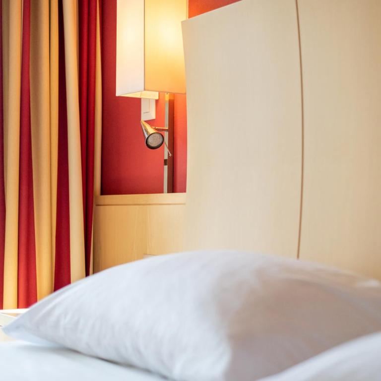 Grand Hotel et Centre Thermal d'Yverdon-les-Bains - Superior Zweibettzimmer - 3