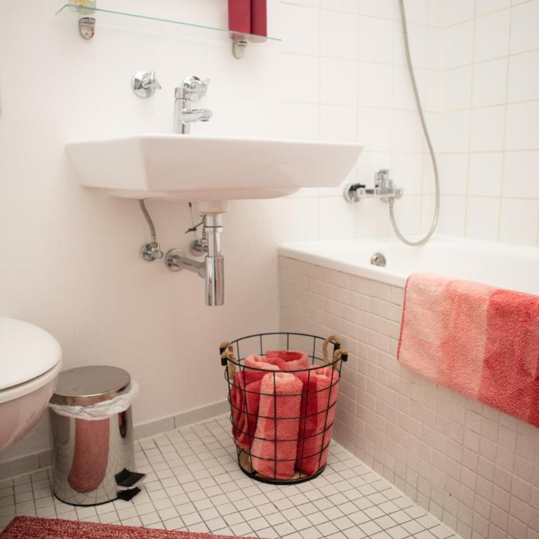 Tolles Apartment mit Weitblick über Augsburg - One-Bedroom Apartment - 12