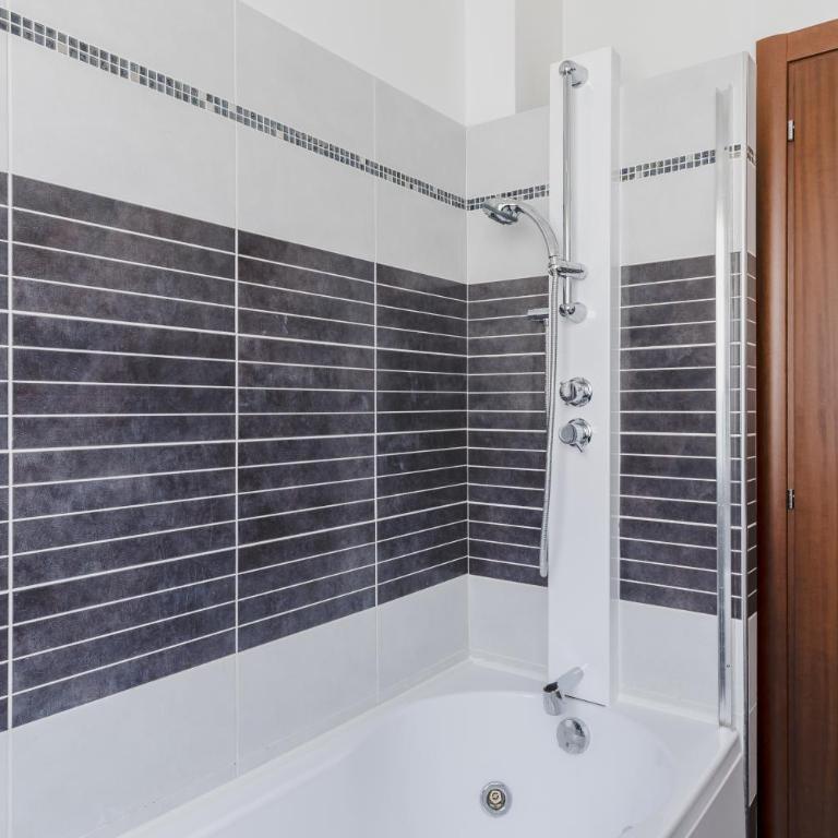 Casa Flo - Appartamento con 2 Camere da Letto - 19