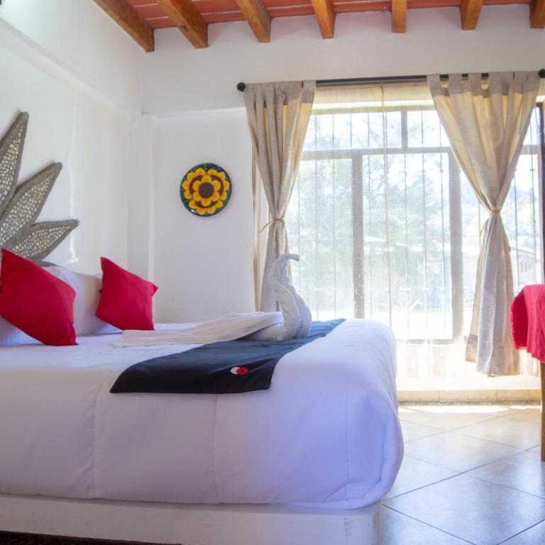 Valle Dorado - Deluxe King Room - 1