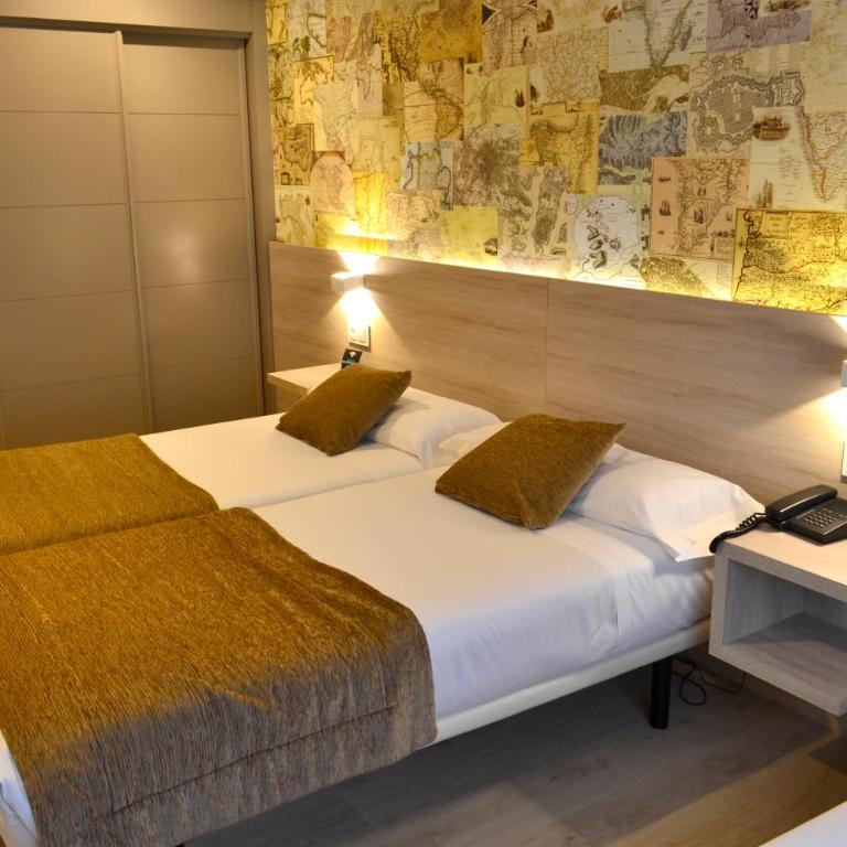 Alda San Carlos - Habitación Doble con cama supletoria (3 adultos) - 2 camas - 4