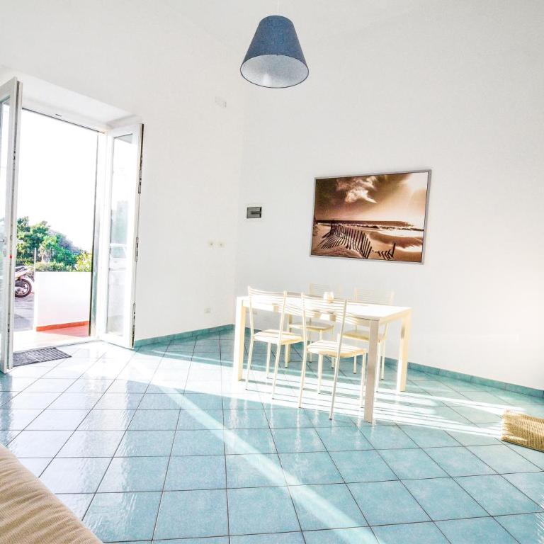SOLEMAREPONZA Appartamento Scirocco - Appartamento con 1 Camera da Letto - 2