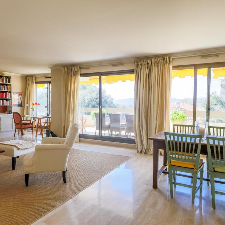 LE CHATEAU DE LA PINEDE AP4198 by Riviera Holiday Homes - Apartamento con terraza - 13