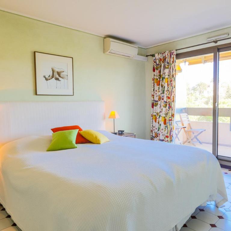 LE CHATEAU DE LA PINEDE AP4198 by Riviera Holiday Homes - Apartamento con terraza - 21