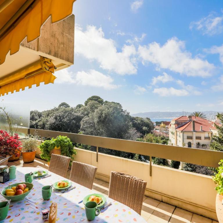 LE CHATEAU DE LA PINEDE AP4198 by Riviera Holiday Homes - Apartamento con terraza - 30