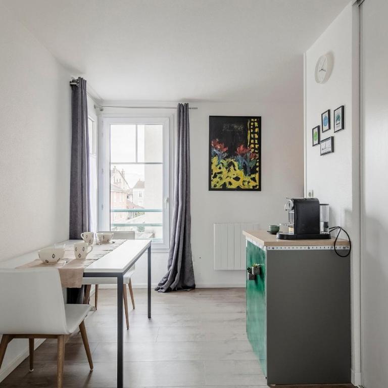 Studios avec parking, clim, balcon, proche tram - Monolocale con Vista Montagna - 8